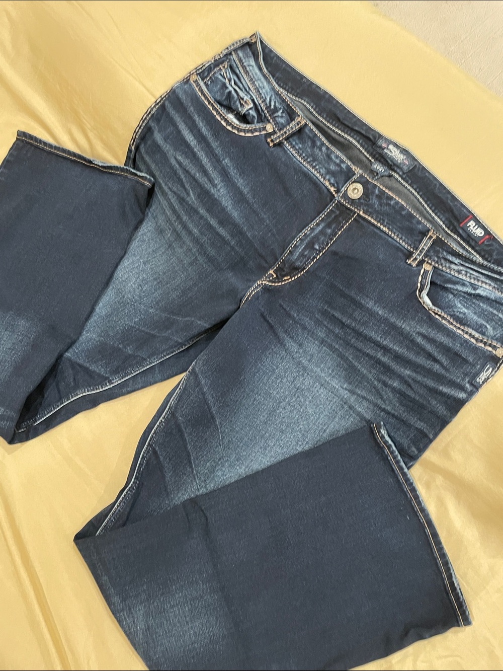 SILVER Jeans Co. Women's Dark Blue Stretch Jeans - Classic Bootcut Sz 24W